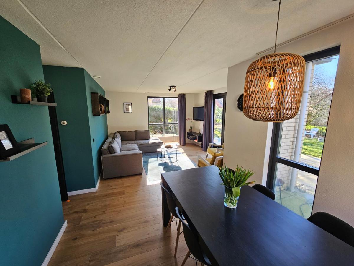 7 Person House With Garden, Firepit, Swimming Lake, Hammock, Child Friendly, In- And Outside Playground, Slide, And Great Coffee Ewijk المظهر الخارجي الصورة
