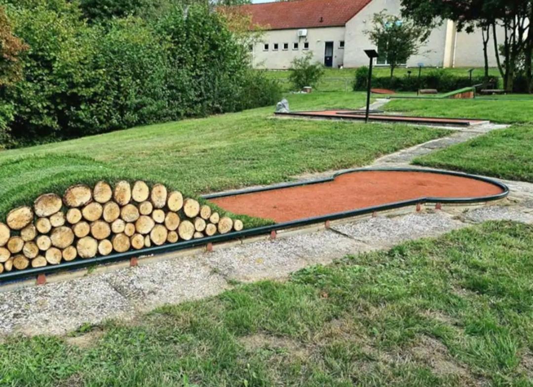 7 Person House With Garden, Firepit, Swimming Lake, Hammock, Child Friendly, In- And Outside Playground, Slide, And Great Coffee Ewijk المظهر الخارجي الصورة