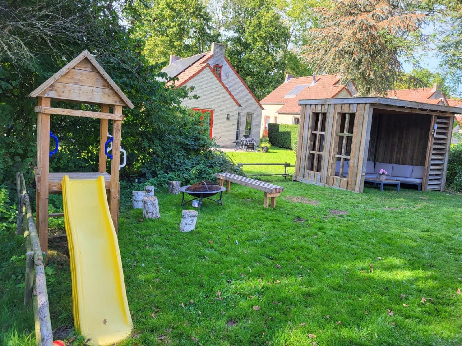 7 Person House With Garden, Firepit, Swimming Lake, Hammock, Child Friendly, In- And Outside Playground, Slide, And Great Coffee Ewijk المظهر الخارجي الصورة